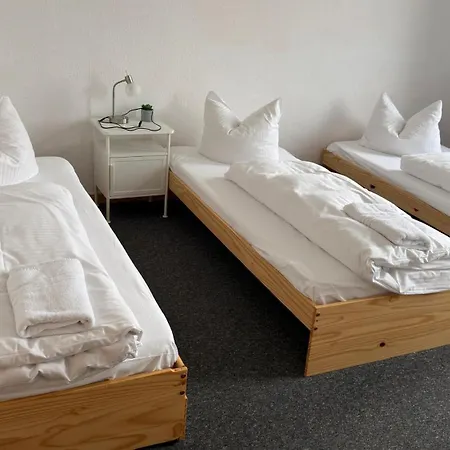 Апартаменты Moderne Nahe Bahnhof Und Dem Goitzschesee Bitterfeld-Wolfen