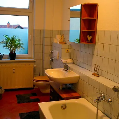 Moderne Nahe Bahnhof Und Dem Goitzschesee Bitterfeld-Wolfen