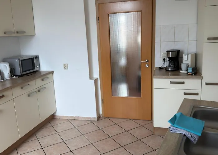 Moderne Nahe Bahnhof Und Dem Goitzschesee Bitterfeld-Wolfen