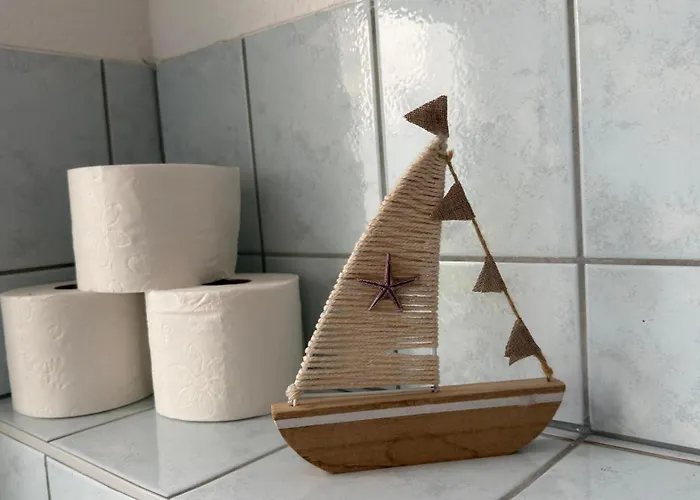 Moderne Nahe Bahnhof Und Dem Goitzschesee